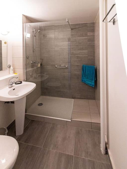 Entier Proche De Lyon Appartement *